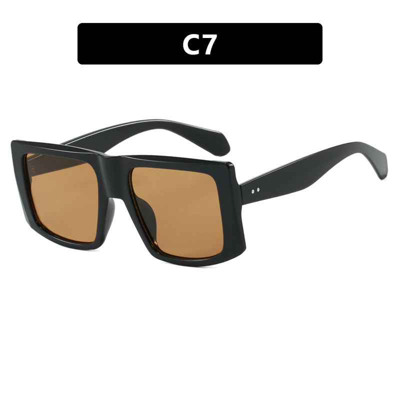 Women's square sunglasses with durable plastic frame and protective UV filter Skanto
