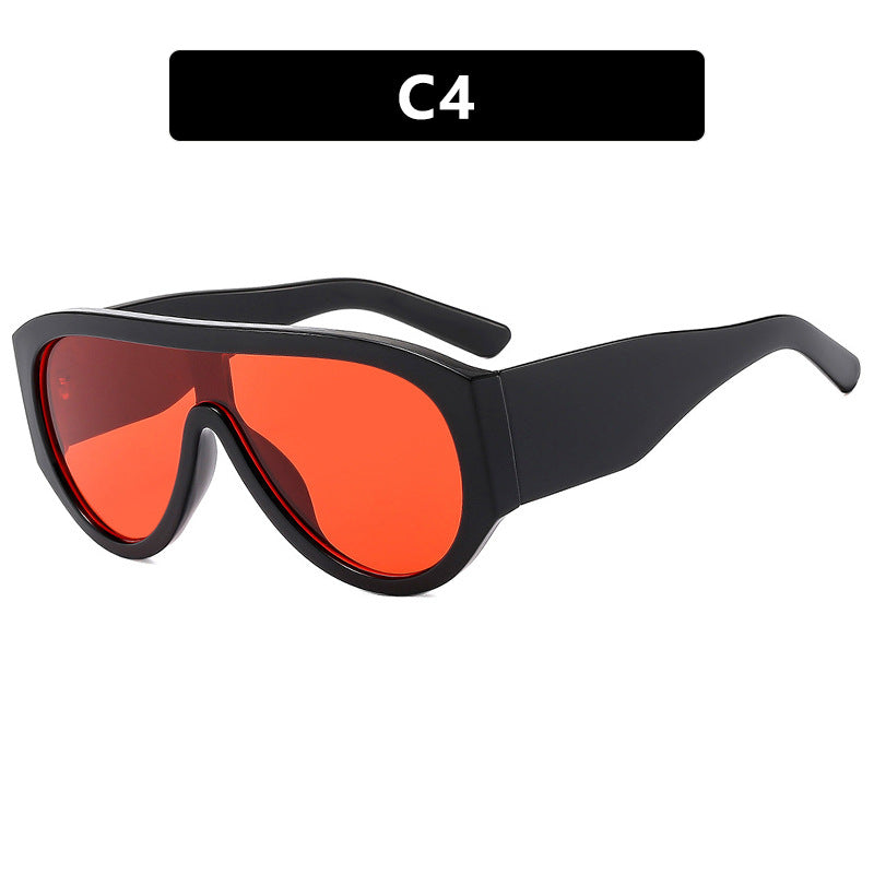 Women's fashionable sunglasses with wide glamorous frame and UV protection Skanto