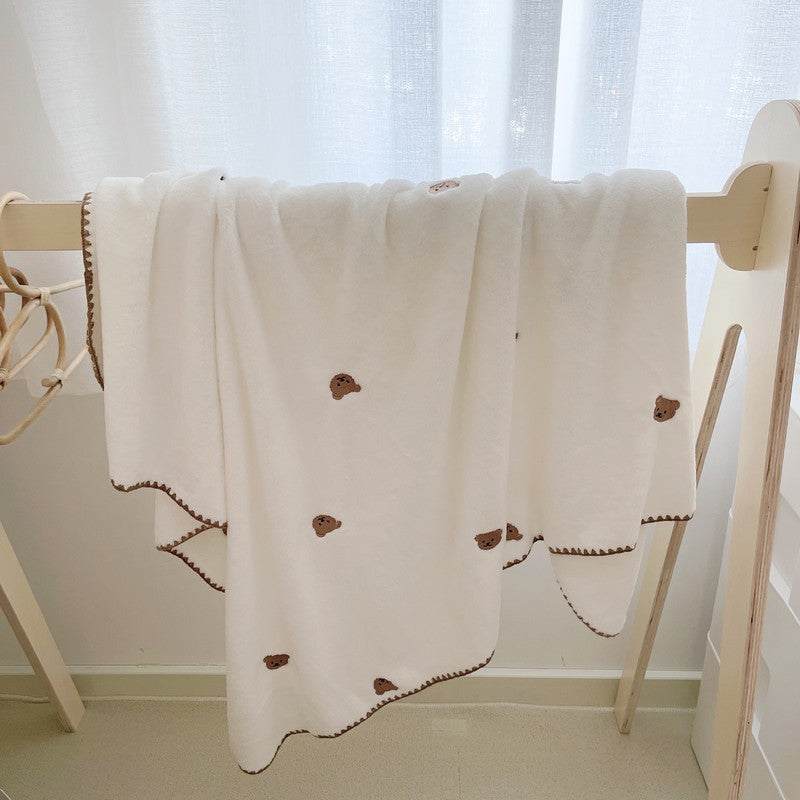 Unisex koseserie med søte bjørnmotiver Skanto
