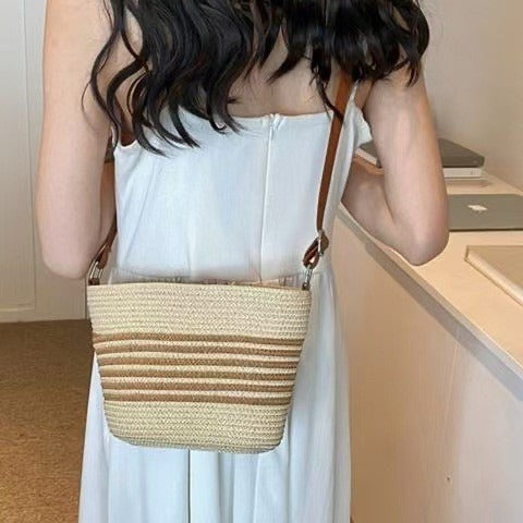 Trendy Summer Handbag Made of Woven Material Skanto