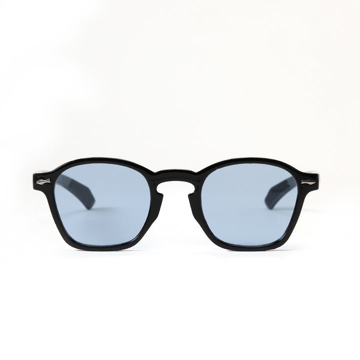 Dame moteriktig solbrille med innovativt design og matt plastikkramme Skanto