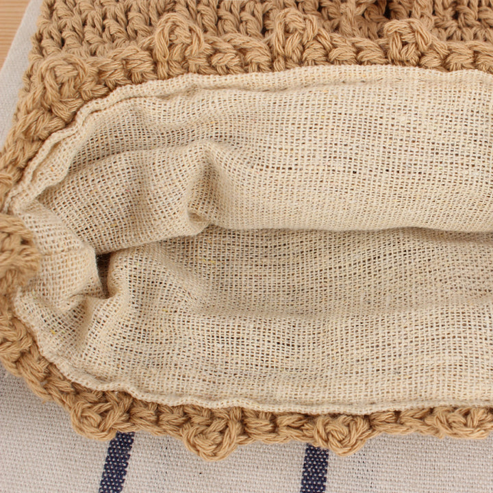 Hand-knotted shoulder bag with floral pattern Skanto