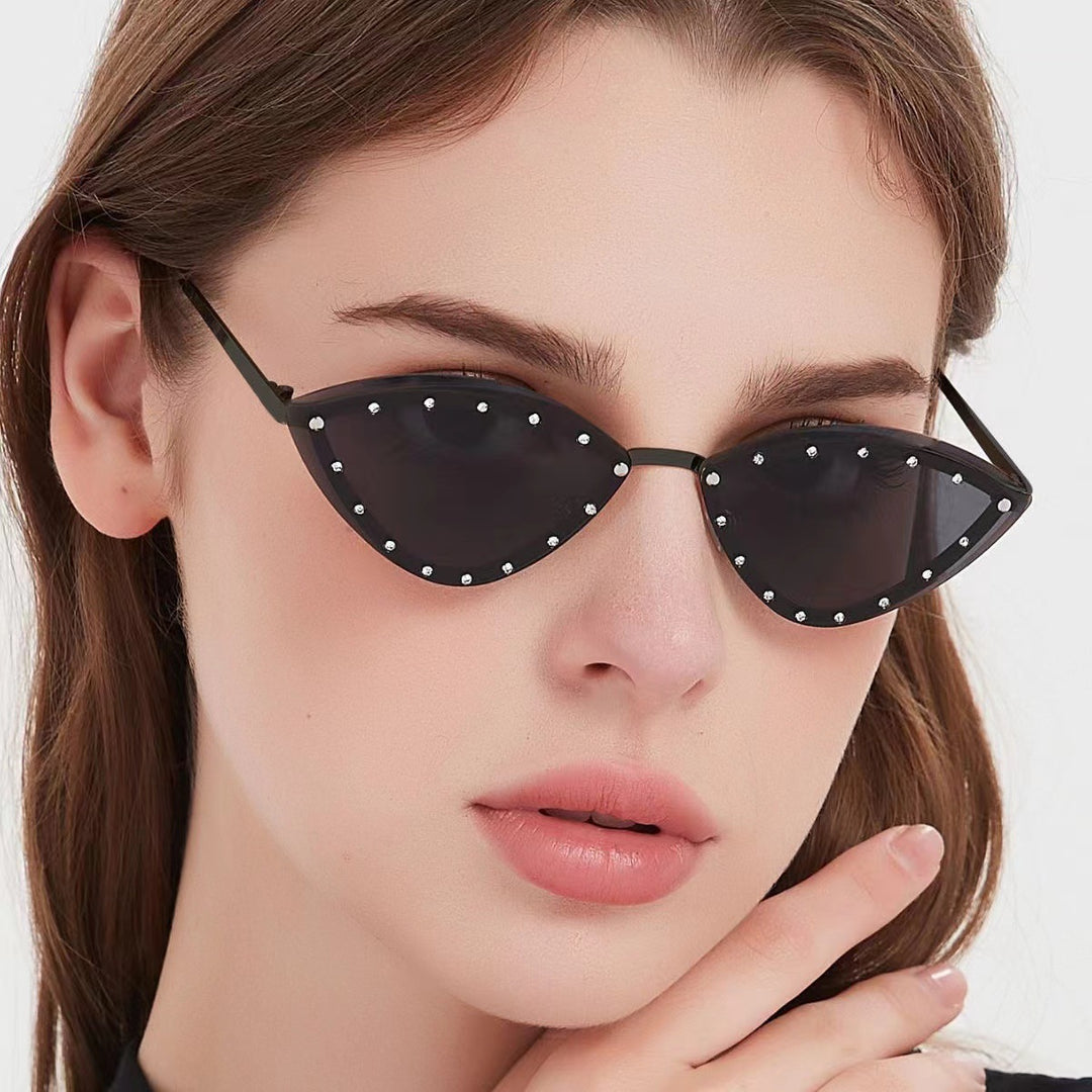 Dame Cat-Eye solbriller med glitrende krystallakenter Skanto