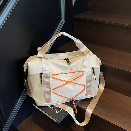 Multifunksjonell sport- og reiseveske i moderne design Skanto