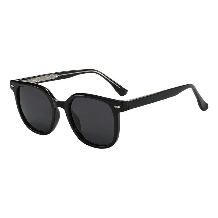 Damer elegante solbriller i moderne stil Skanto