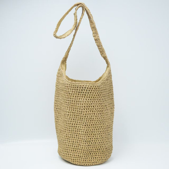 Trillebag laget av flettet naturmateriale Skanto