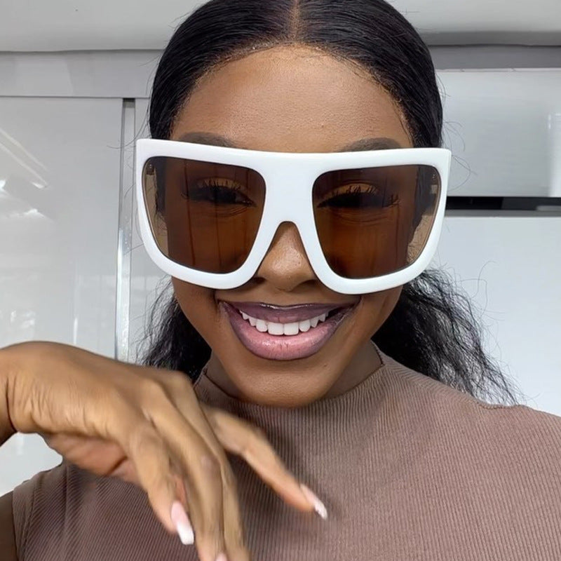 Women's sporty oversized sunglasses Skanto