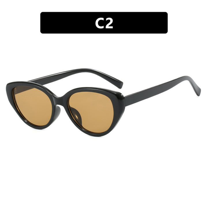 Dame Cat-Eye solbriller med moderne design og UV-beskyttelse Skanto