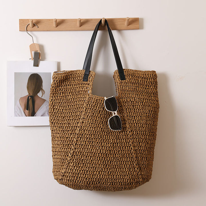Stylish and Spacious Rattan Bag Skanto