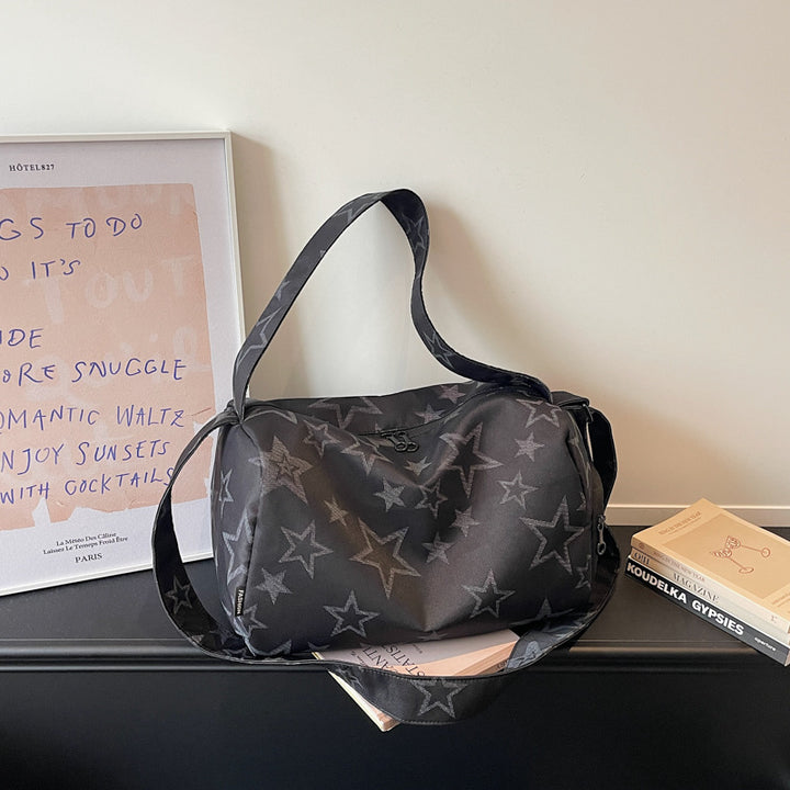 Dame sportbag Skanto med stilfullt stjernemønster