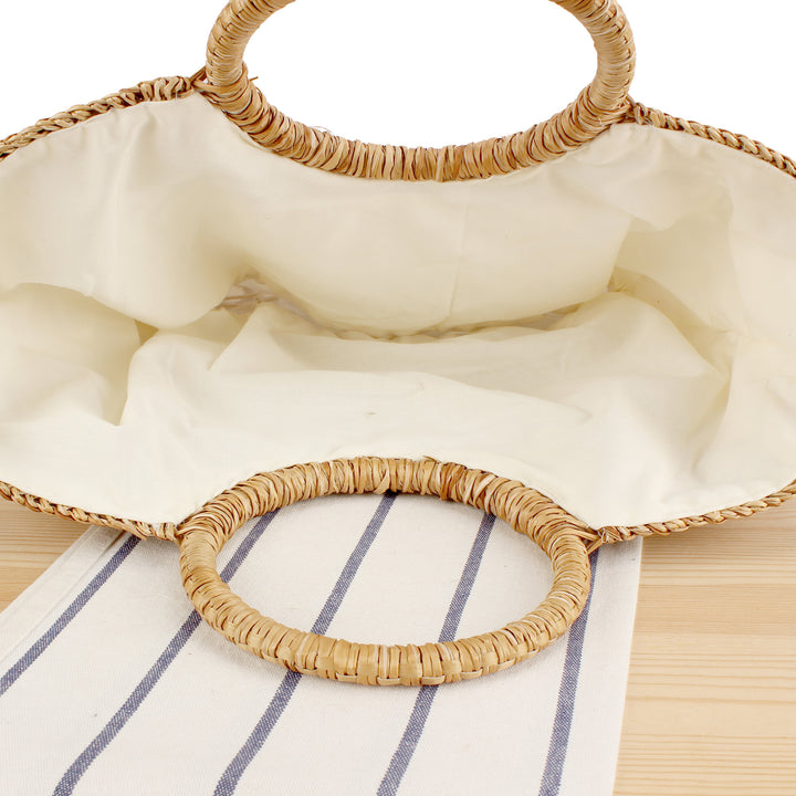 Basket bag with elegant round handle and handmade design Skanto