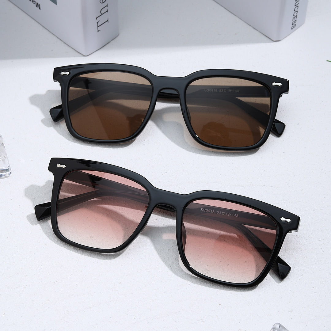 Dame quadratisk solbrille med elegant skilpadde-ramme Skanto