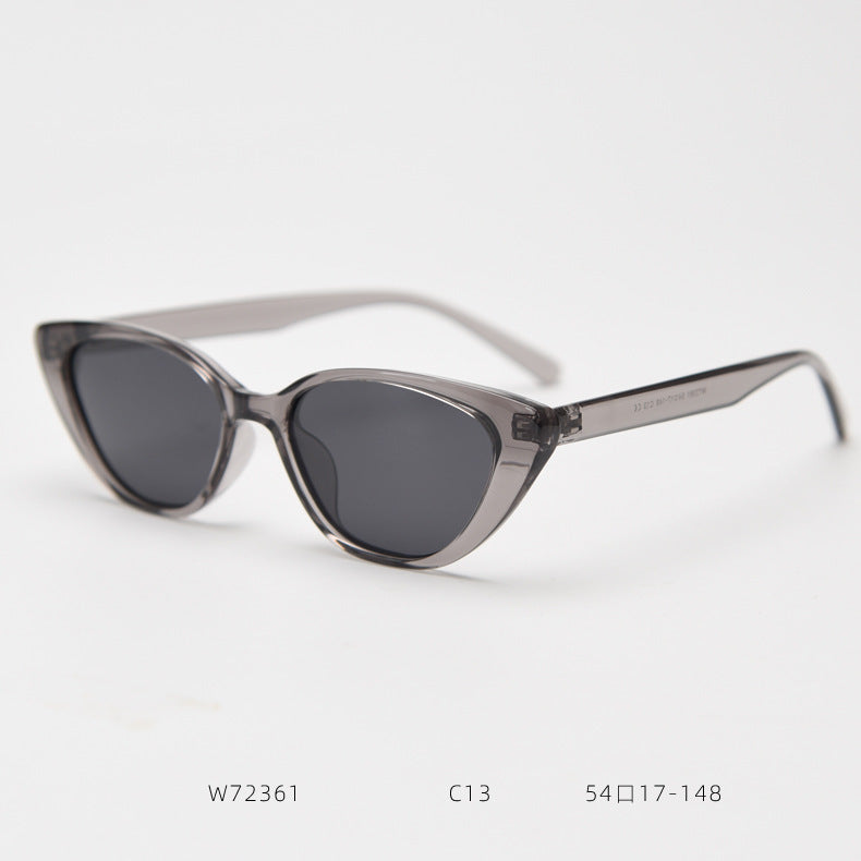 Dame Cat-Eye solbrille med moderne, elegant design Skanto