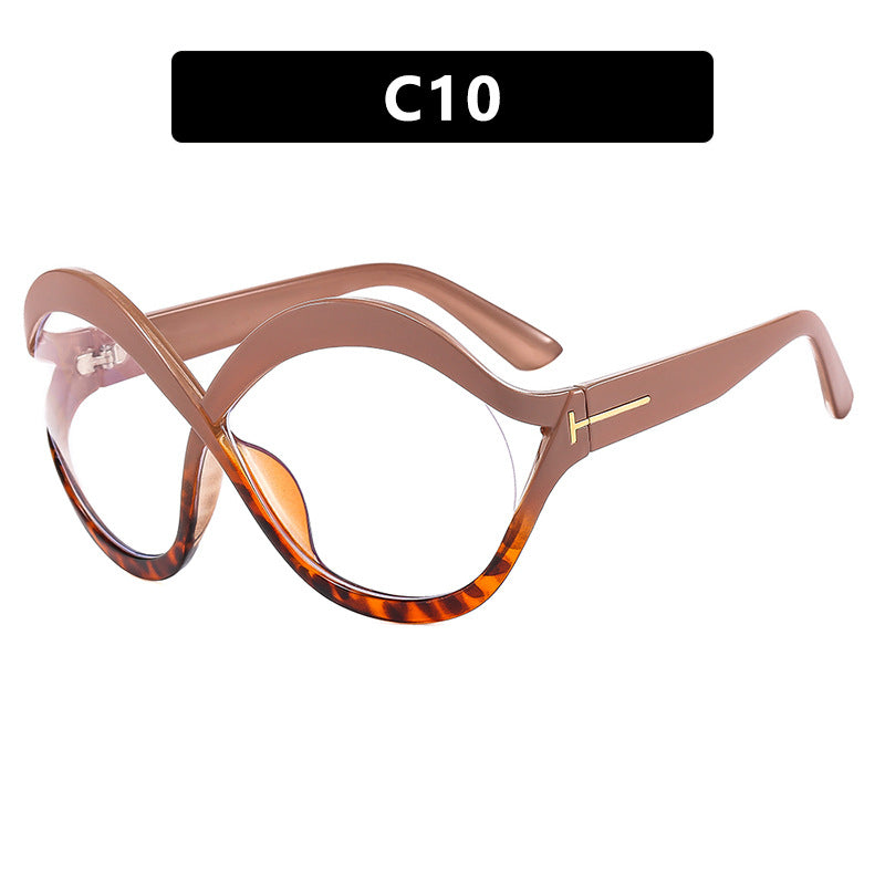 Women's Extravagant Cat-Eye Sunglasses with Curved Frame Skanto