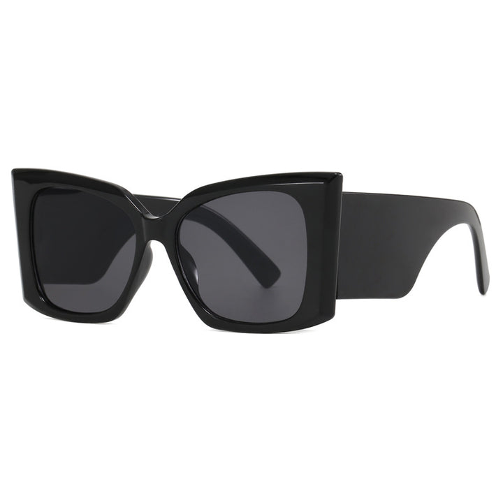 Women's oversized sunglasses with stylish cat-eye design Skanto