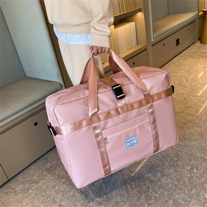 Stort sports-duffelbag med slitesterkt yttermateriale og smart rominndeling Skanto