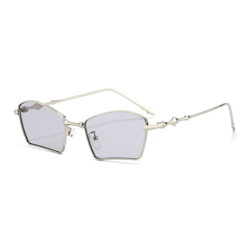 Women's trendy sunglasses with geometric frame and gradient lenses Skanto