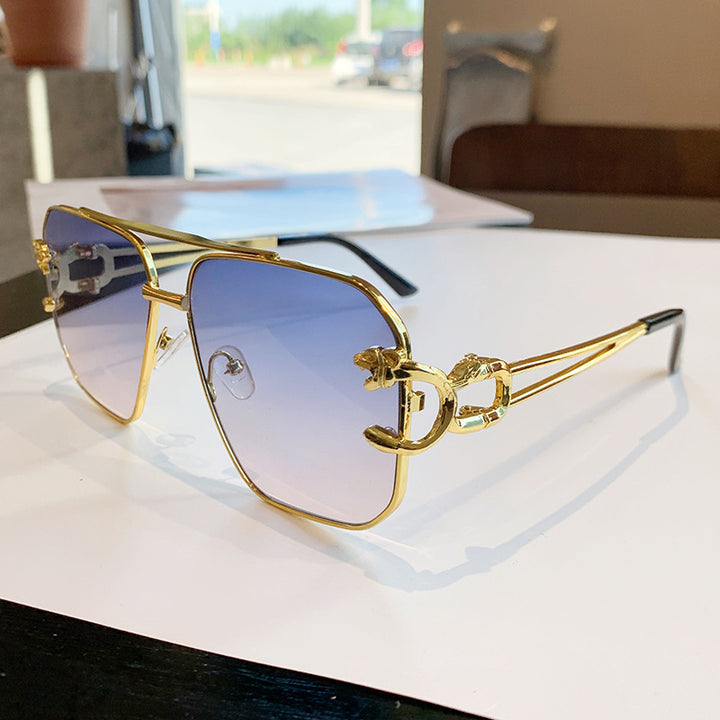 Dame kvadratisk solbrille med luksuriøs metallramme Skanto