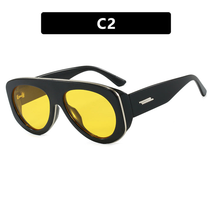 Women's extravagant sunglasses in a striking design Skanto