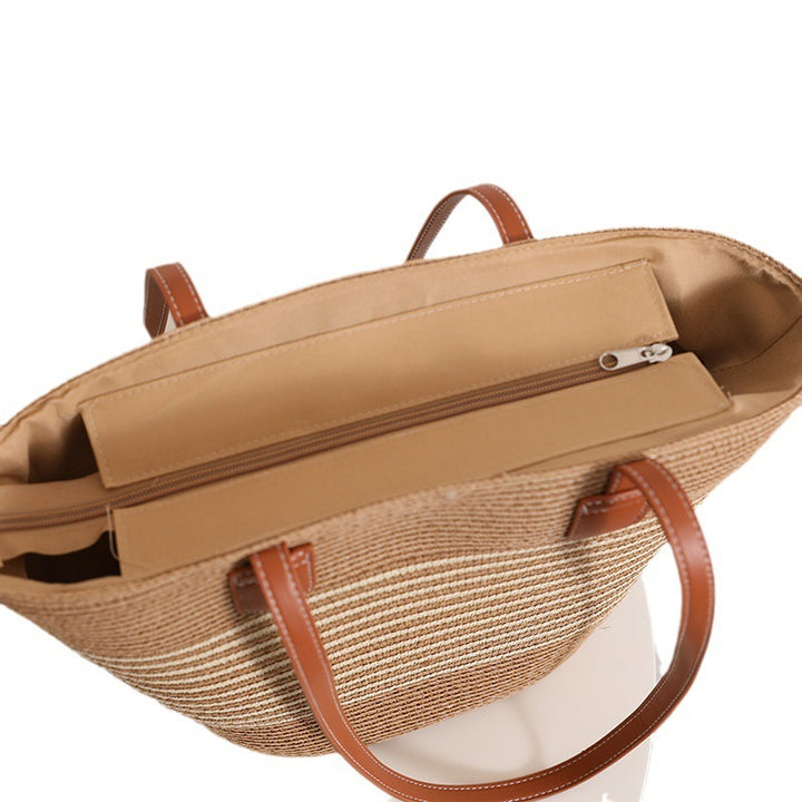 Elegant Braided Shoulder Bag with Striped Design Skanto