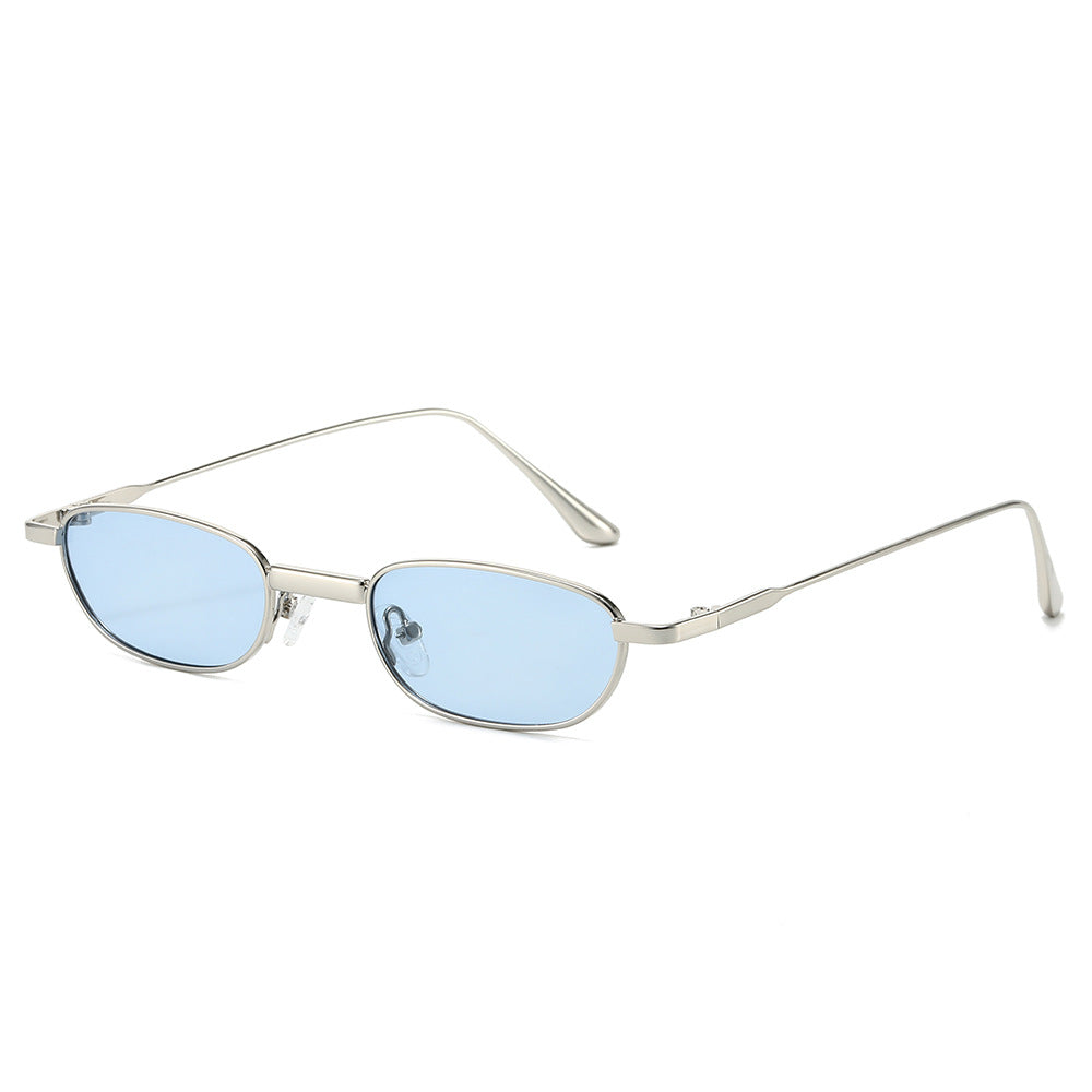 Damer elegant og minimalistisk solbrilleramme Skanto
