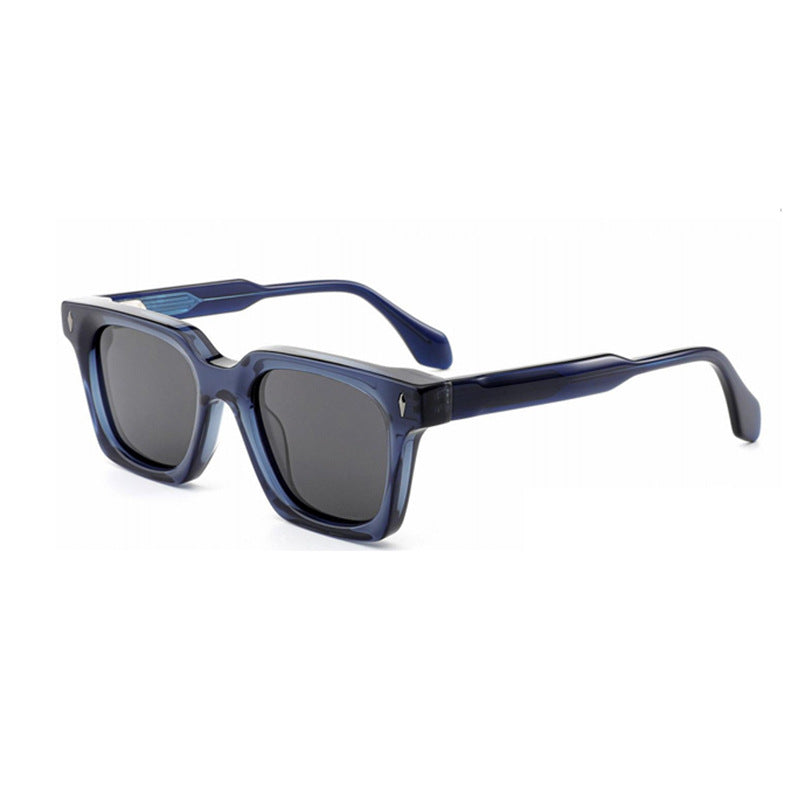 Dame klassisk kvadratisk solbrille med robust ramme og UV-beskyttelse Skanto