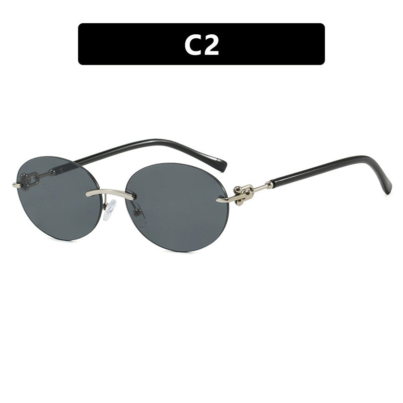 Women's oval sunglasses with luxurious metal frame and mirrored lenses Skanto