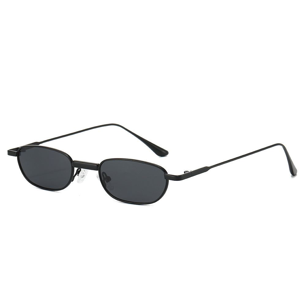 Damer elegant og minimalistisk solbrilleramme Skanto