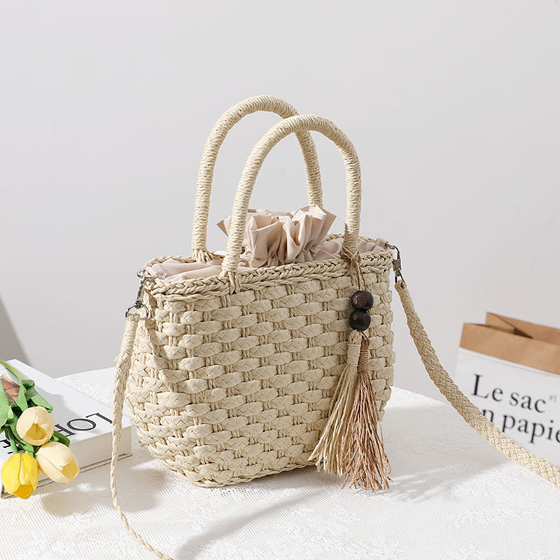 Handmade macrame tote bag with decorative string Skanto