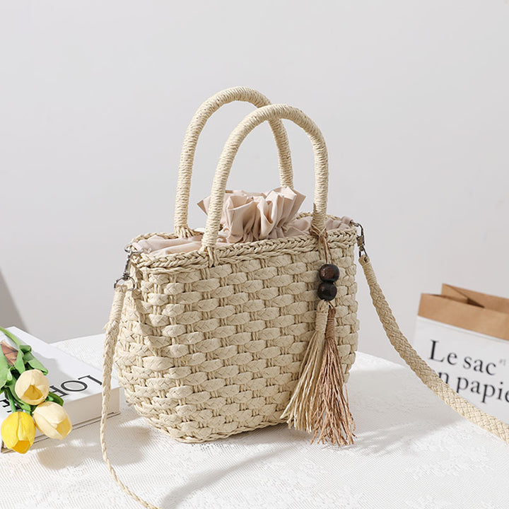 Handmade macrame tote bag with decorative string Skanto