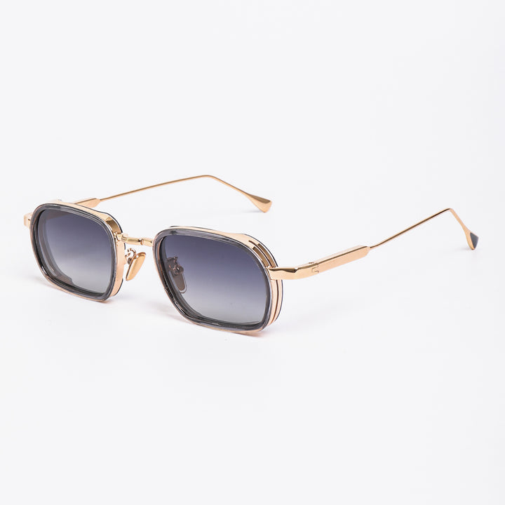 Dame moteriktig solbrille med robust metallramme og trendy glass Skanto