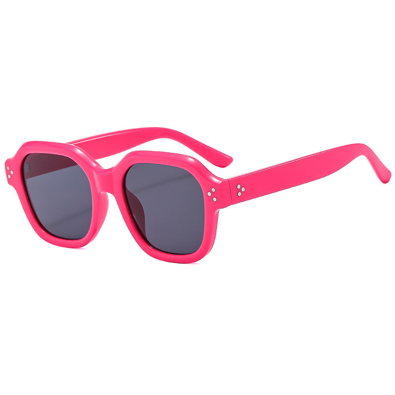 Dame Moderne Retro-solbriller med bred ramme og UV-beskyttelse Skanto
