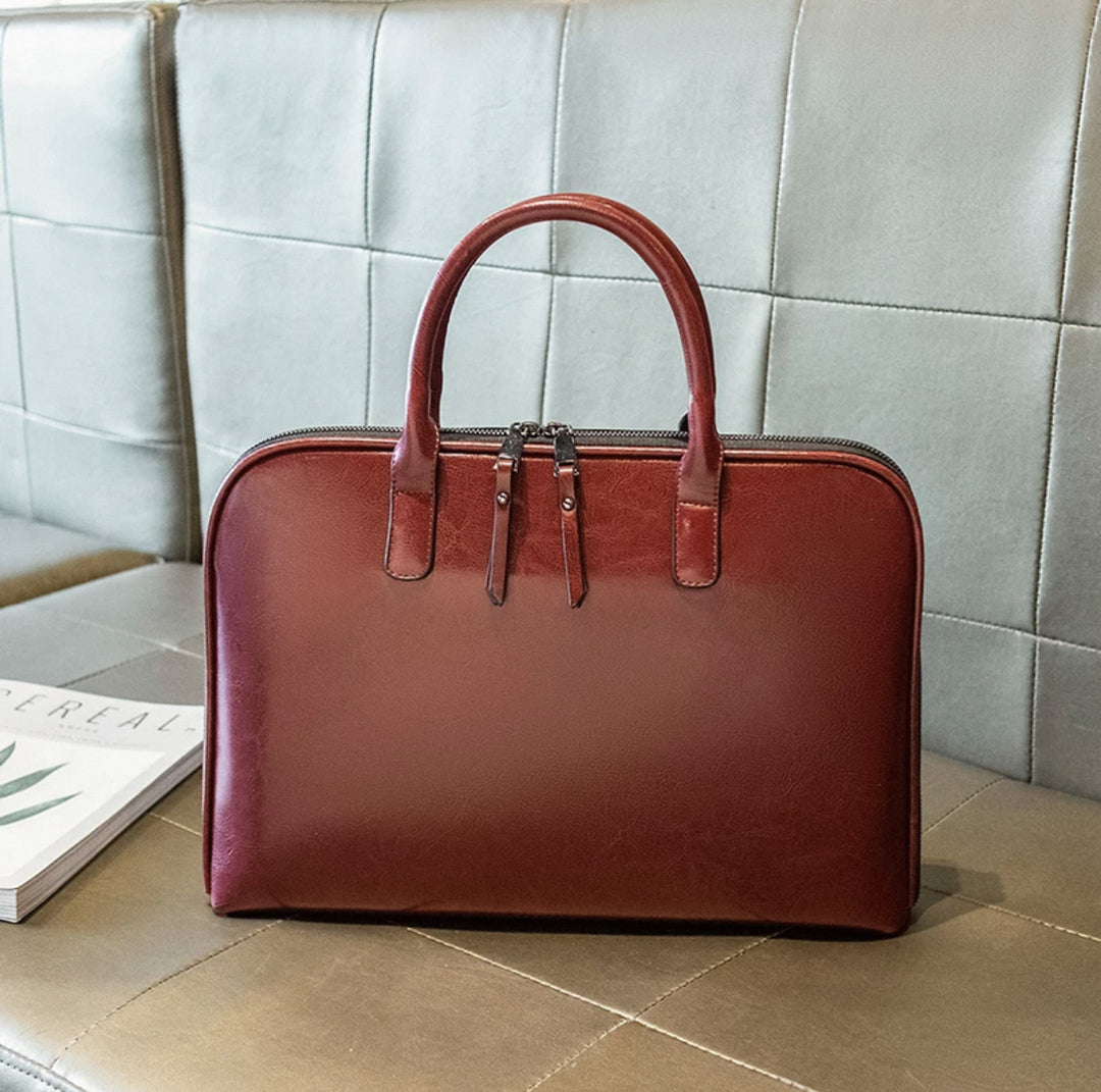 Elegant forretningsveske med strukturert design Skanto