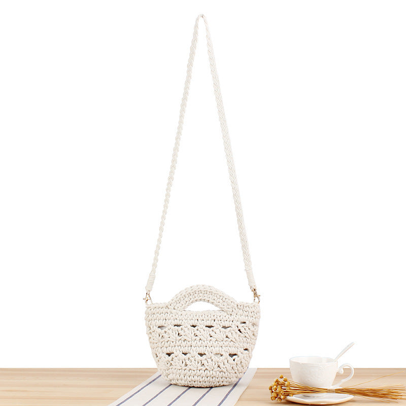 Hand-knotted shoulder bag Skanto