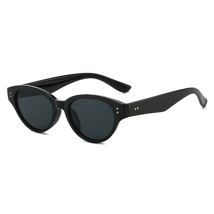 Dame Cat-Eye solbriller med retro-inspirert rammestruktur Skanto