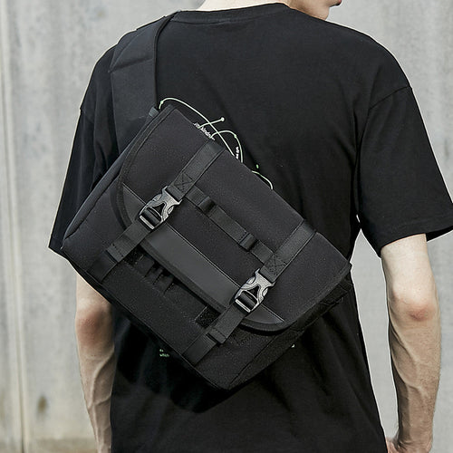 Rugged Outdoor Crossbody Messenger Bag Skanto