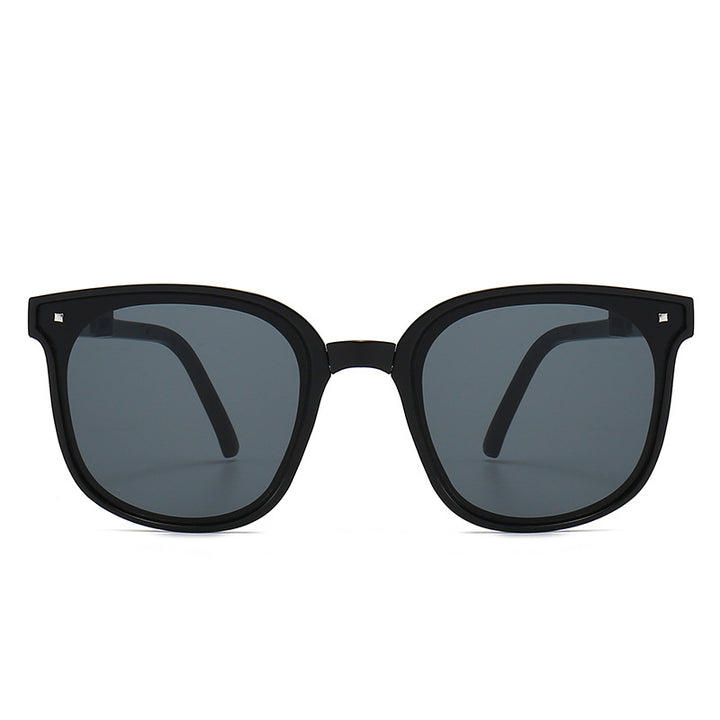 Dame klassisk solbrille i stilfull design Skanto