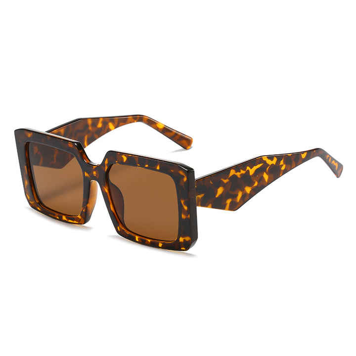 Dame Geometrisk Solbrille med bred ramme Skanto