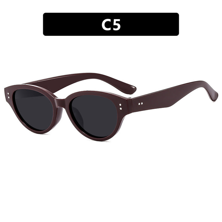Dame Cat-Eye solbriller i elegant design med bred ramme Skanto