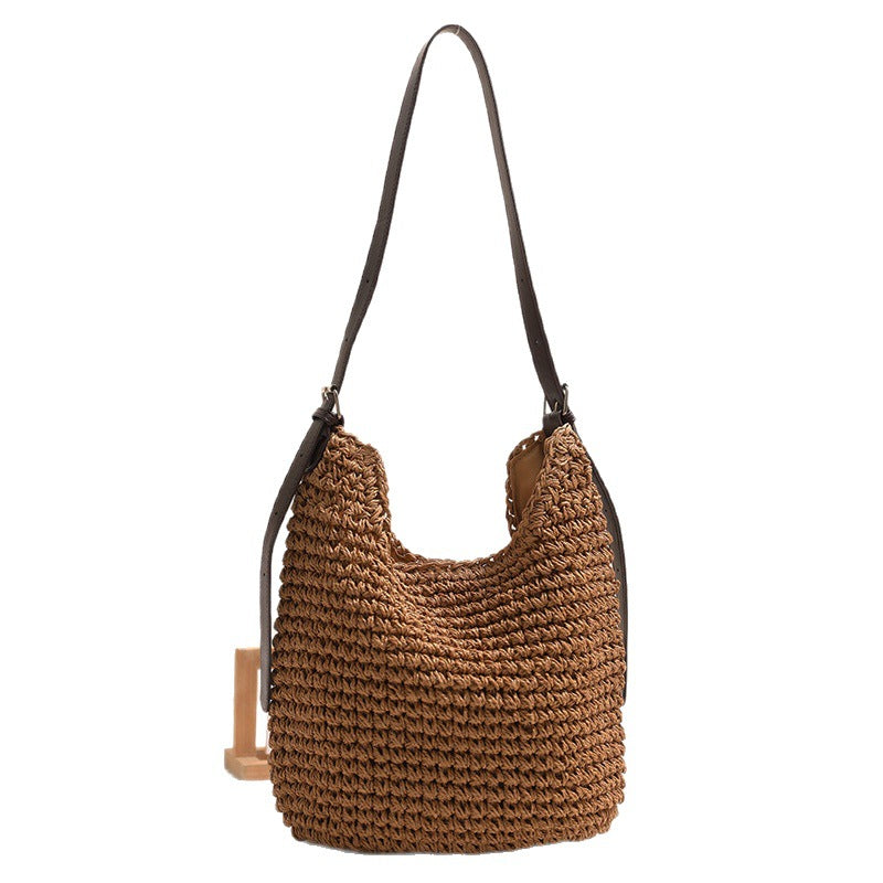 Light handbag with wide shoulder strap Skanto