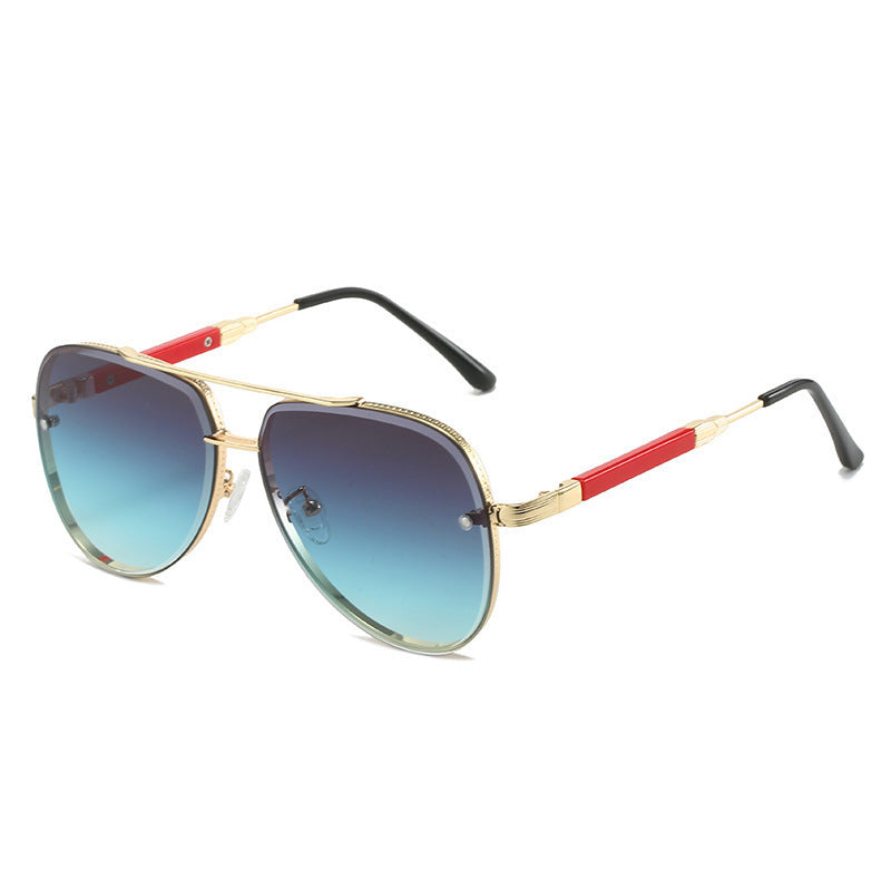 Dame Aviator solbriller med stilfull gradientbeskyttelse Skanto