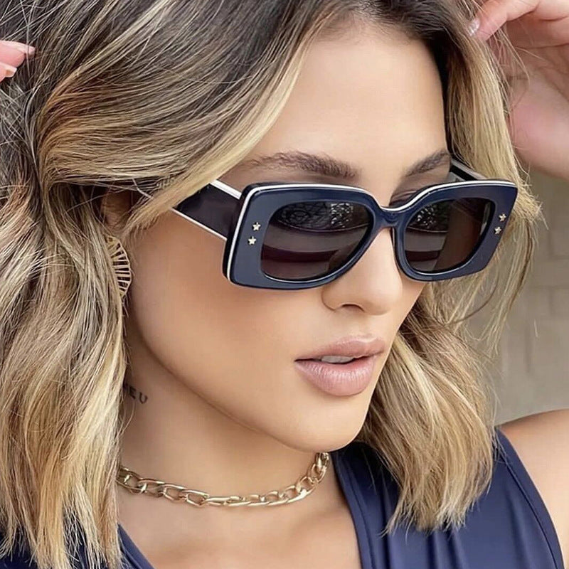 Women's Exclusive Square Sunglasses with Stylish Details Skanto