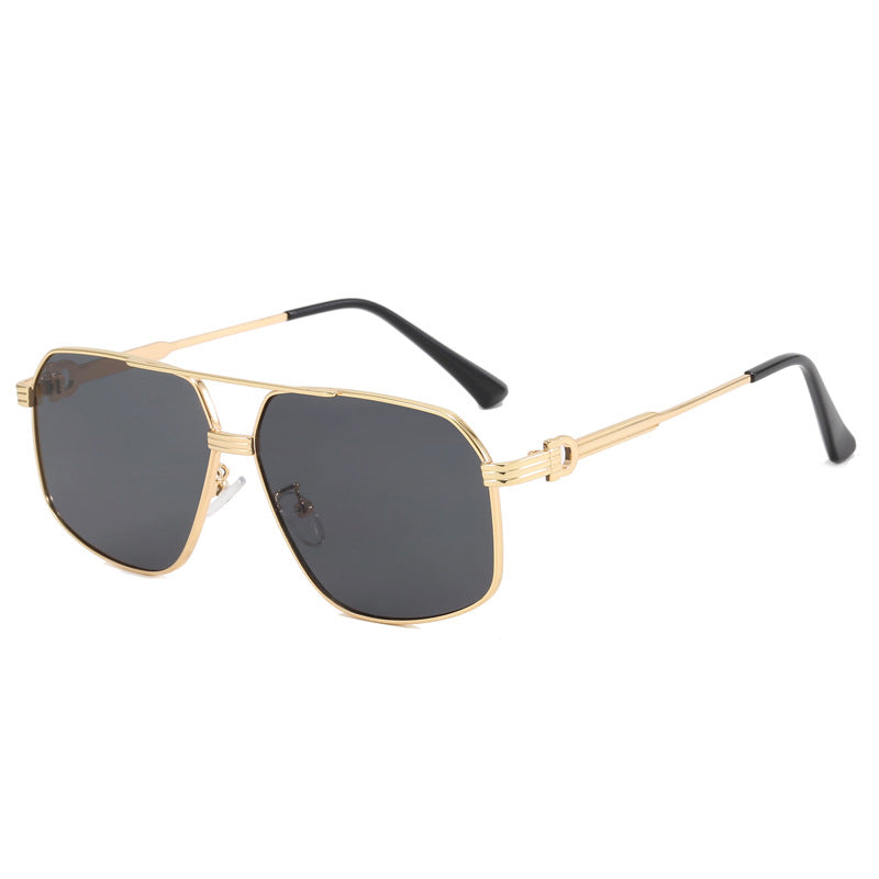 Dame stilige oversized solbriller med diamantformet ramme Skanto