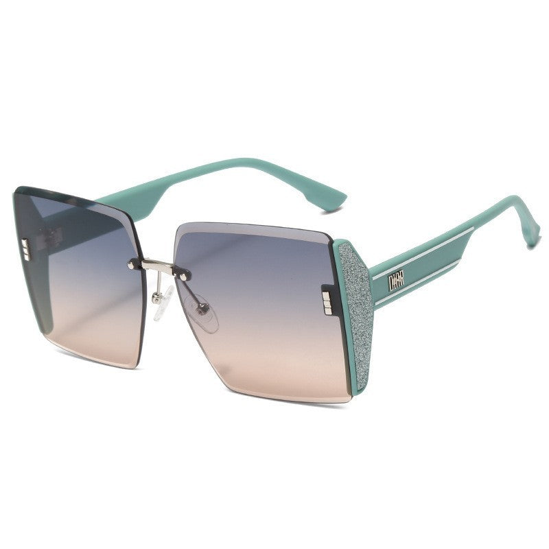 Dame Oversized solbrille med stilfull firkantet ramme Skanto