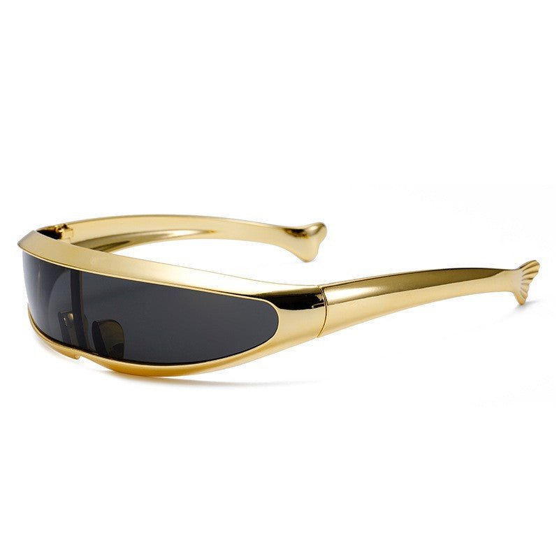 Dame Futuristisk Designer-solbrille med stilig gullramme Skanto
