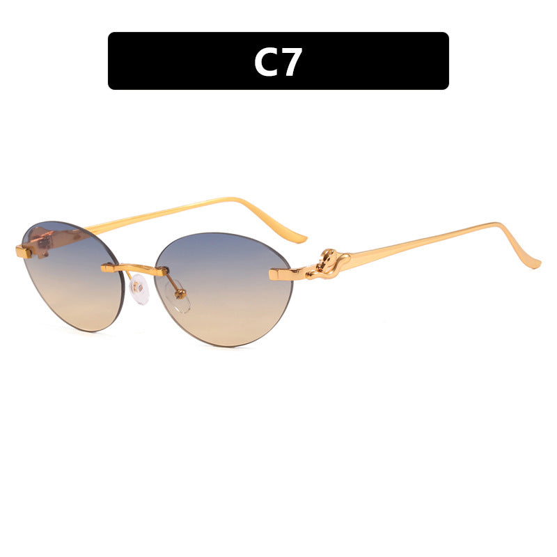 Women's round sunglasses with elegant, semi-transparent frame and stylish details Skanto