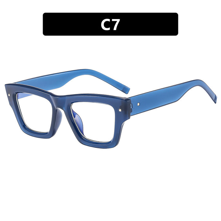 Women's trendy square frame sunglasses with UV protection Skanto