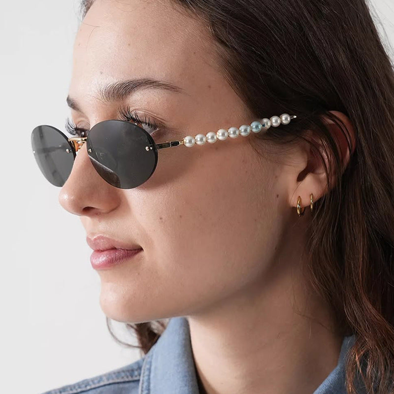 Women's stylish oval sunglasses with elegant decorations Skanto