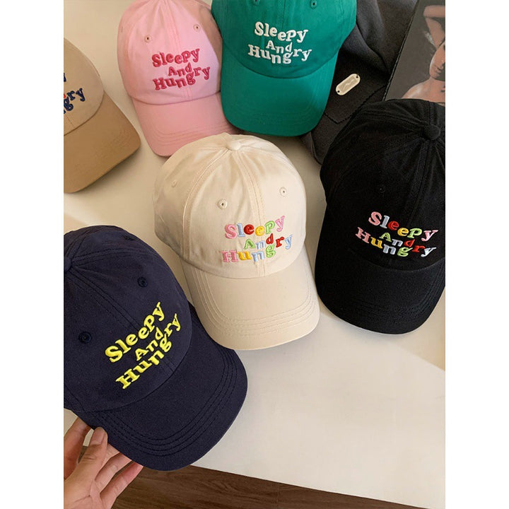 Dame's Avslappet Kato Baseball Cap med Lekende Broderi Skanto