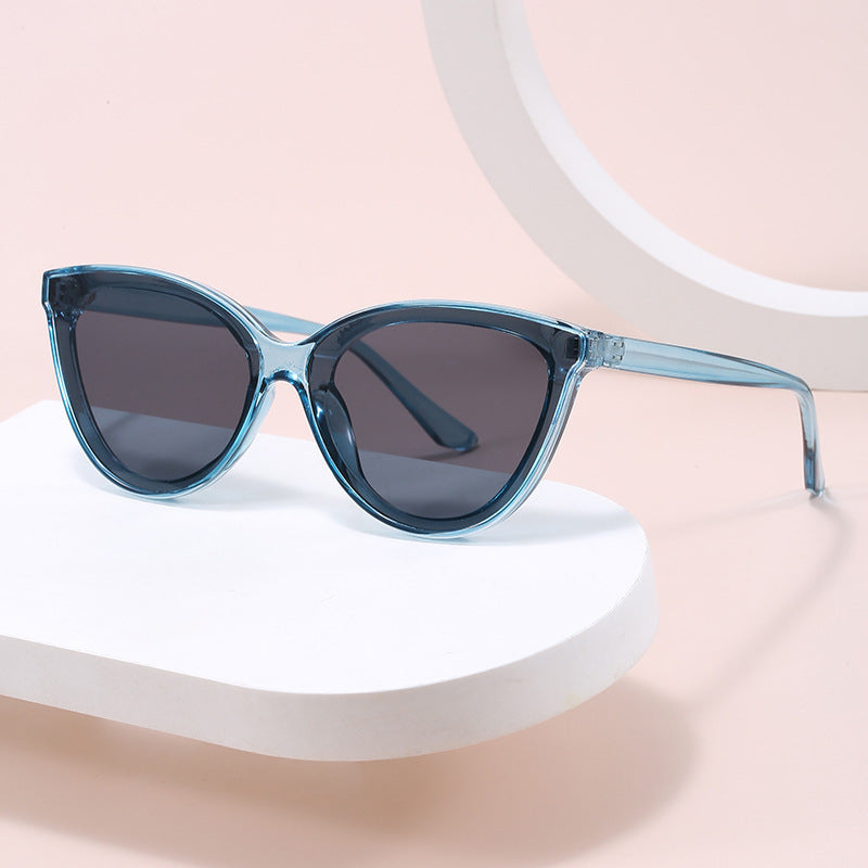 Dame stilige Cat-Eye solbriller med UV-beskyttelse og lett ramme Skanto